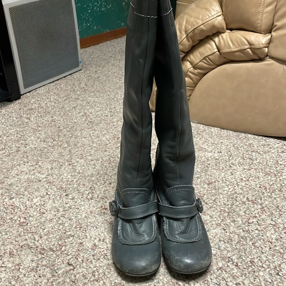 Fly london high zip back leather wedge heel boots in grey - Picture 3 of 12